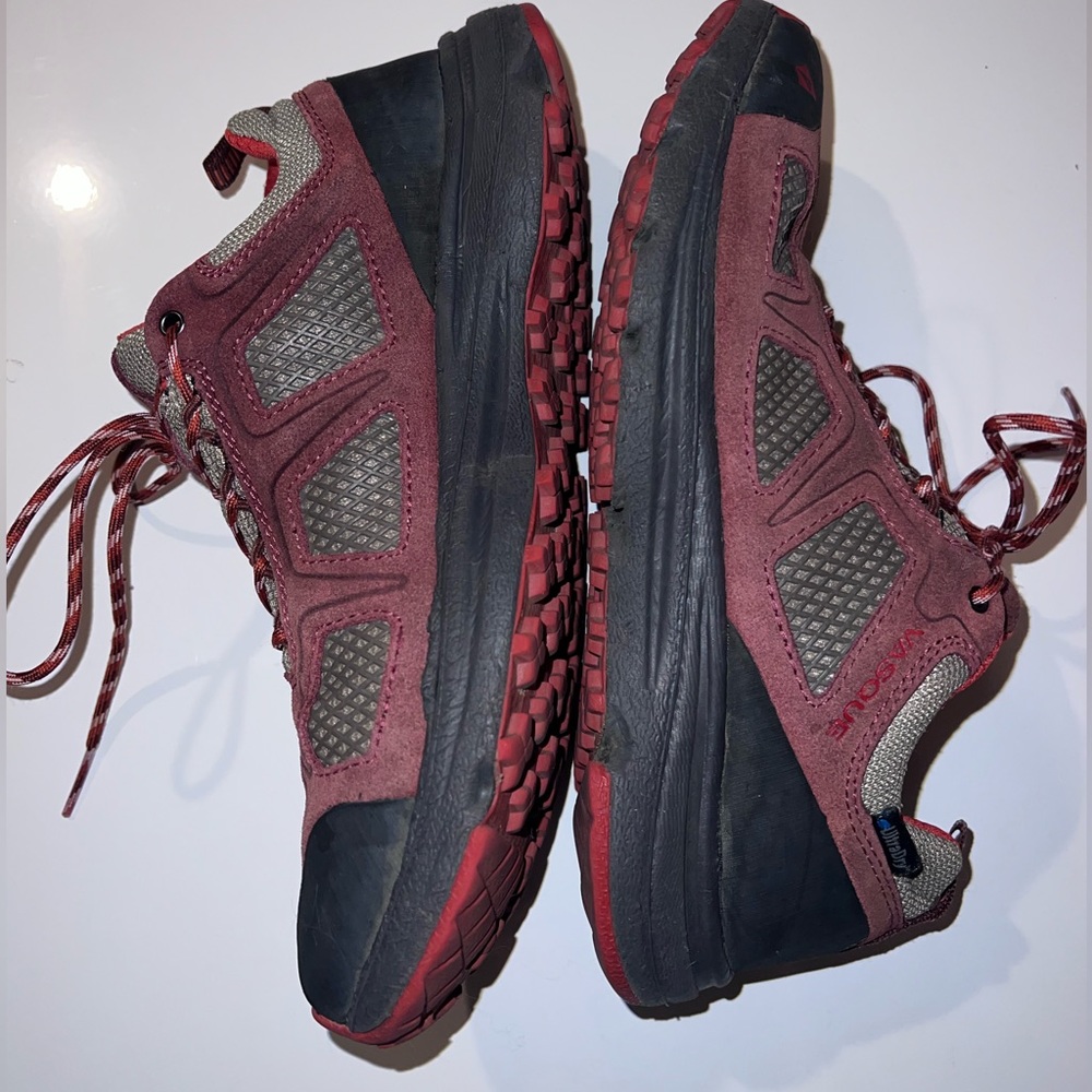 Women’s Vasque Mesa Trek UltraDry Hiking Shoes Red Size 8 M Waterproof